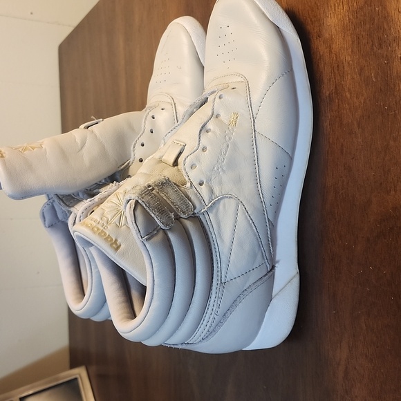 Reebok Women Freestyle Hi High Top Sneaker White/Silver size 7.5, - Picture 3 of 8